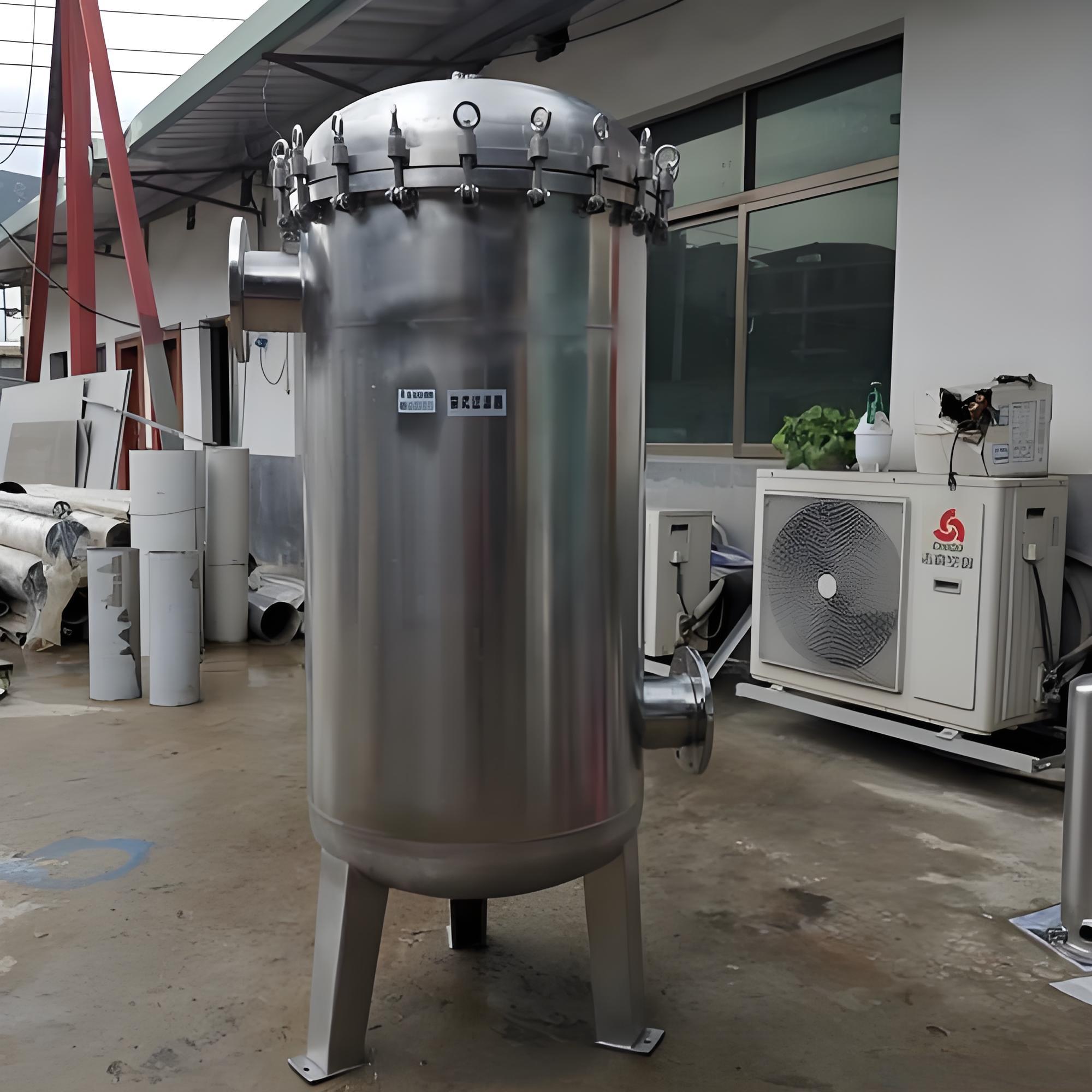 <font color='#0033CC'>布袋式过滤器</font>